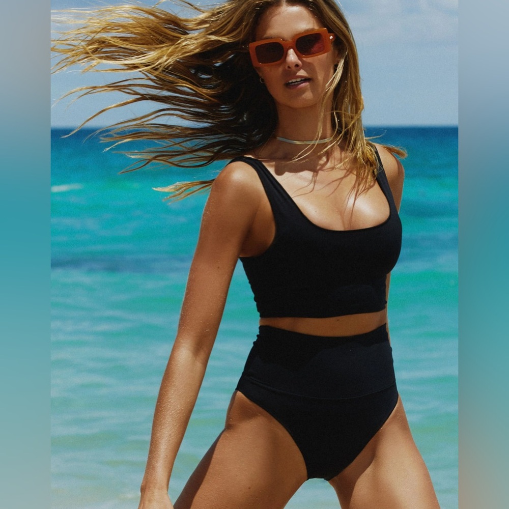 ?!NEW WITH TAG?! FREE PEOPLE THE CONTOUR SURF BOTTOM